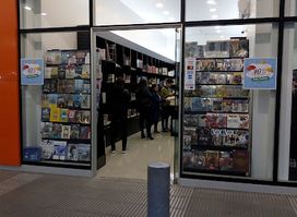 Libreria Punto Y Coma