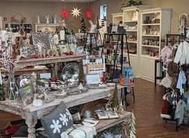 Dot's Gift Boutique