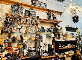 Chateau Gifts & Flower Preservation