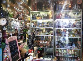 Unique Gift Shop