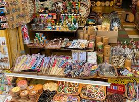 HOAN SOUVENIR HOI AN SHOP