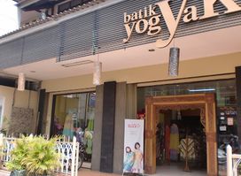 BATIK YOGYA KEMBALI & BATIK BOCAH