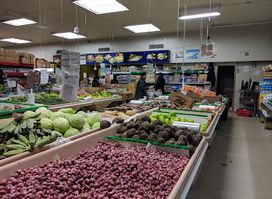 Yal Market