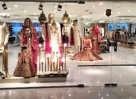 Manyavar & Mohey