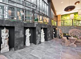 Hotel Flores