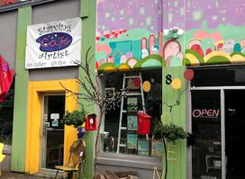 Starving Artist Gallery and Gifts