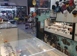 محل الساعات والاكسسوارات الرجالية