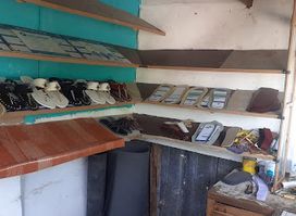 Atelier de chaussures d'abou soule