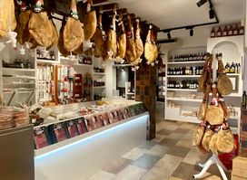 Tienda Maruja - Jamones de Trevélez y productos Alpujarreños