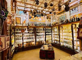 Maria Gallery - Handcraft & Souvenirs