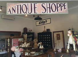 Lily's Antiques & Old Wares