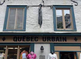 Quebec Urbain - Desigual Tilley Hats - Maple Syrup - Souvenirs - T Shirts Keychains-squishmallows
