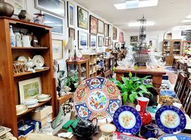 Central Coast Antiques & Collectables