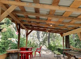 Cafe "Chalaadi"