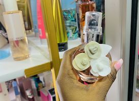 Holly Scents & Wear