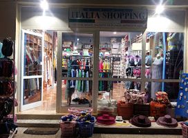 Italia Shopping Himare Albania