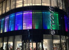 Emporium Port Baku
