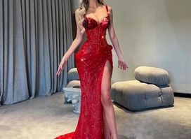 FUSTANE ME QERA VALENTINA