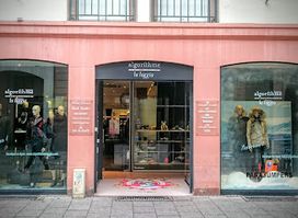 ALGORITHME LA LOGGIA - Concept-store - boutique ( vêtements, chaussures, bijoux, parfums, beauté...)