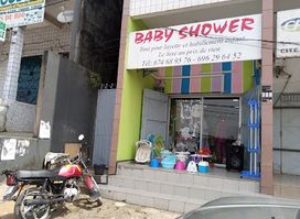 Baby shower - layette vêtements parfumerie pour enfants et accessoires pour bébés