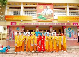 Hồng Trang Shop - Trang phục và đạo cụ biểu diễn - Oriflame PQ