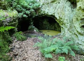 Cave of Bastet