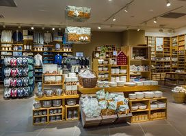 MUJI 無印良品 Mid Valley Megamall