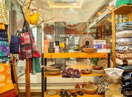 NATURAL ADDICT - CONCEPT STORE