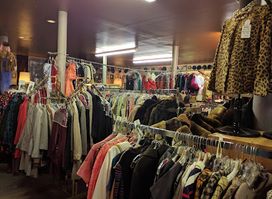 Decades Vintage Clothing
