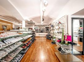 Hillebrand Schuhe Outlet