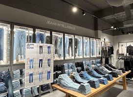 JACK & JONES