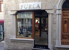 Negozio Furla San Marino - Фурла Сан-Марино - Furla Shop