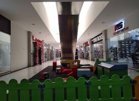 Outlet by The Boss