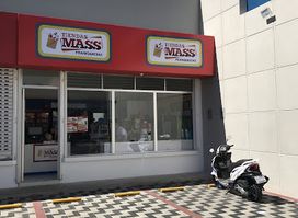 Tiendas Mass, Zona 10