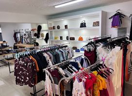 Shop in Lauca’s