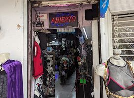 Boutique fashion Underground