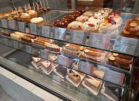 Angeline Cake Boutique - Concept Store