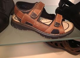Schoenen Hostens