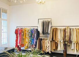 uppers & downers store