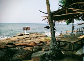 antiquity art beach