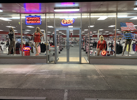 Romantic Kingdom - Couple’s Megastore