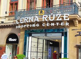 Shopping centrum Černá růže