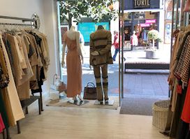 Loles Couture