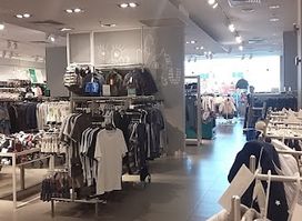 H&M