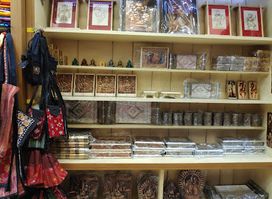 Ballygunge Variety Store - Handicraft Shop