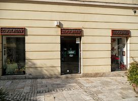 Zsolnay Brand Store