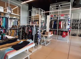 Luxury Outlet