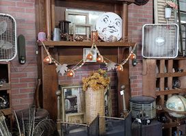Distressed Mess & Poppies DIY Studio