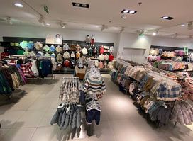 H&M