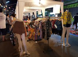 Lomsak Walking Street